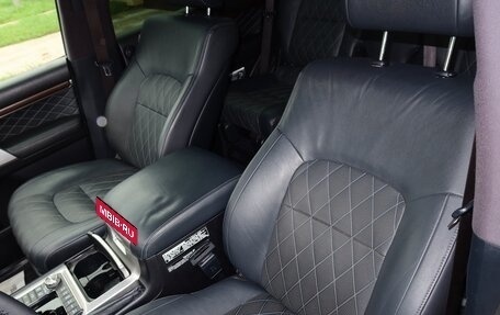 Toyota Land Cruiser 200, 2017 год, 6 450 000 рублей, 7 фотография