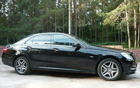 Mercedes-Benz E-Класс, 2010 год, 1 750 000 рублей, 10 фотография