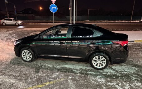 Hyundai Solaris II рестайлинг, 2018 год, 1 300 000 рублей, 3 фотография