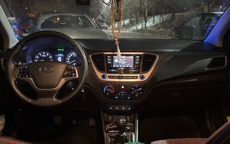 Hyundai Solaris II рестайлинг, 2018 год, 1 300 000 рублей, 7 фотография