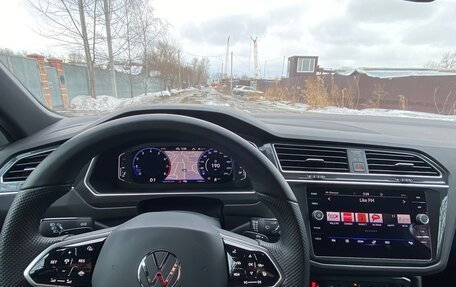 Volkswagen Tiguan II, 2021 год, 3 799 000 рублей, 4 фотография