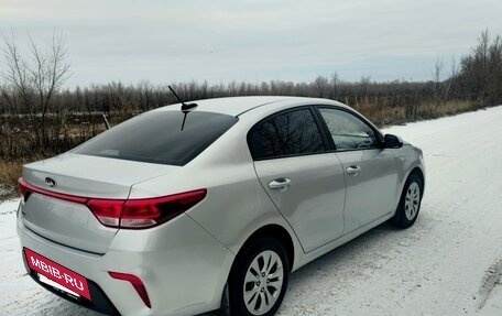 KIA Rio IV, 2018 год, 900 000 рублей, 9 фотография