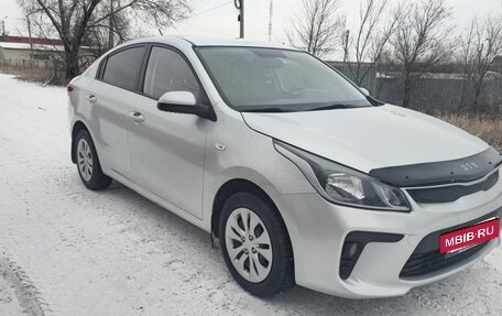 KIA Rio IV, 2018 год, 900 000 рублей, 13 фотография