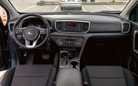 KIA Sportage IV рестайлинг, 2019 год, 1 895 000 рублей, 16 фотография