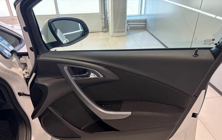 Opel Astra J, 2013 год, 649 000 рублей, 15 фотография