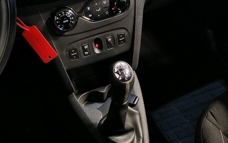 Renault Sandero II рестайлинг, 2016 год, 949 000 рублей, 9 фотография