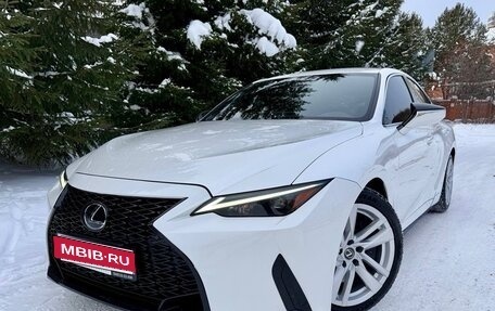 Lexus IS III, 2021 год, 4 745 000 рублей, 1 фотография