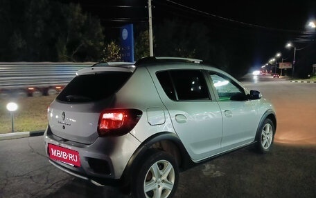 Renault Sandero II рестайлинг, 2015 год, 810 000 рублей, 11 фотография