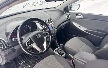 Hyundai Solaris II рестайлинг, 2013 год, 560 000 рублей, 10 фотография