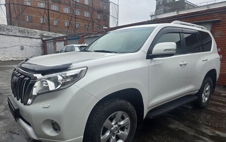Toyota Land Cruiser Prado 150 рестайлинг 2, 2015 год, 3 480 000 рублей, 1 фотография