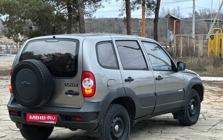 Chevrolet Niva I рестайлинг, 2013 год, 470 000 рублей, 6 фотография