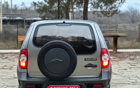 Chevrolet Niva I рестайлинг, 2013 год, 470 000 рублей, 8 фотография