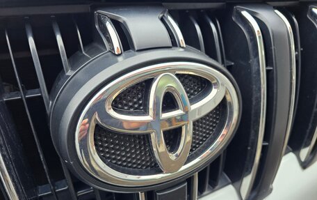 Toyota Land Cruiser Prado 150 рестайлинг 2, 2015 год, 3 480 000 рублей, 3 фотография