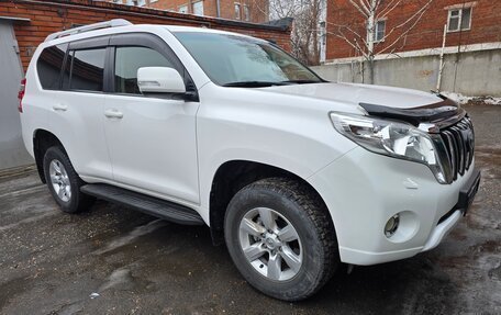 Toyota Land Cruiser Prado 150 рестайлинг 2, 2015 год, 3 480 000 рублей, 5 фотография