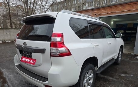 Toyota Land Cruiser Prado 150 рестайлинг 2, 2015 год, 3 480 000 рублей, 7 фотография