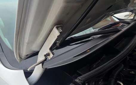 Toyota Land Cruiser Prado 150 рестайлинг 2, 2015 год, 3 480 000 рублей, 23 фотография