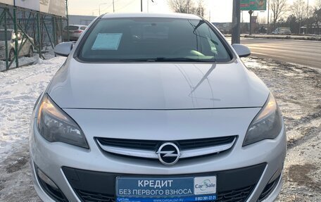 Opel Astra J, 2014 год, 1 050 000 рублей, 3 фотография