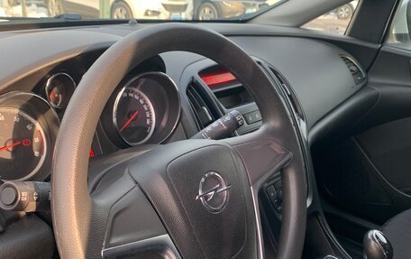 Opel Astra J, 2014 год, 1 050 000 рублей, 10 фотография