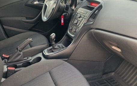 Opel Astra J, 2014 год, 1 050 000 рублей, 13 фотография