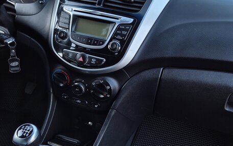 Hyundai Solaris II рестайлинг, 2014 год, 855 000 рублей, 10 фотография