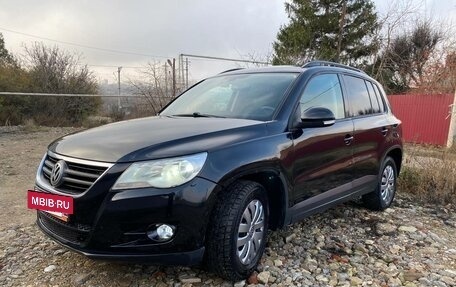 Volkswagen Tiguan I, 2010 год, 820 000 рублей, 2 фотография