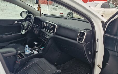 KIA Sportage IV рестайлинг, 2019 год, 2 600 000 рублей, 9 фотография