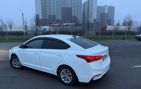Hyundai Solaris II рестайлинг, 2017 год, 890 000 рублей, 12 фотография