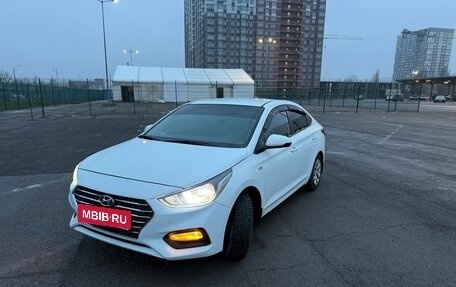 Hyundai Solaris II рестайлинг, 2017 год, 890 000 рублей, 8 фотография