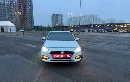 Hyundai Solaris II рестайлинг, 2017 год, 890 000 рублей, 7 фотография