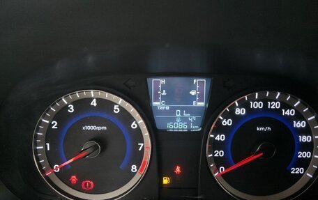 Hyundai Solaris II рестайлинг, 2014 год, 780 000 рублей, 9 фотография