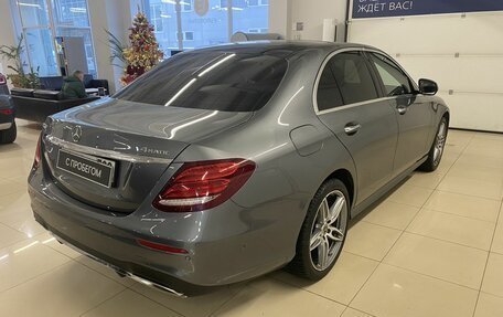 Mercedes-Benz E-Класс, 2020 год, 4 389 000 рублей, 5 фотография