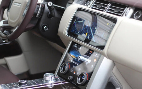 Land Rover Range Rover IV рестайлинг, 2016 год, 7 000 000 рублей, 6 фотография