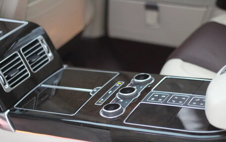 Land Rover Range Rover IV рестайлинг, 2016 год, 7 000 000 рублей, 11 фотография