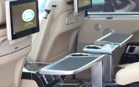 Land Rover Range Rover IV рестайлинг, 2016 год, 7 000 000 рублей, 10 фотография