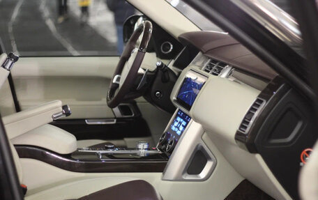 Land Rover Range Rover IV рестайлинг, 2016 год, 7 000 000 рублей, 13 фотография