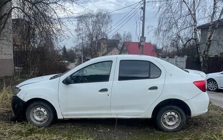 Renault Logan II, 2017 год, 285 000 рублей, 8 фотография