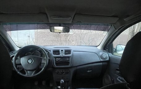 Renault Logan II, 2017 год, 285 000 рублей, 12 фотография