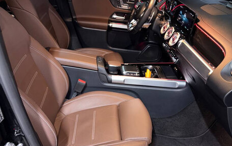 Mercedes-Benz GLB AMG, 2022 год, 6 000 000 рублей, 14 фотография