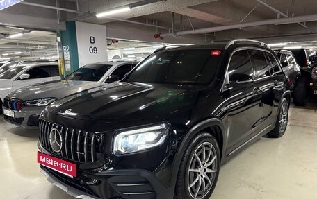 Mercedes-Benz GLB AMG, 2022 год, 6 000 000 рублей, 3 фотография