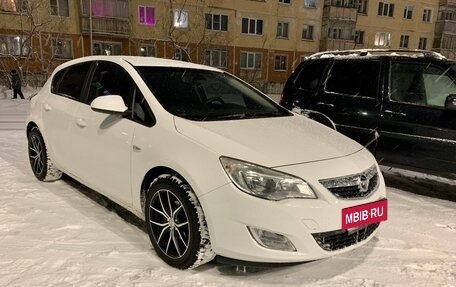 Opel Astra J, 2011 год, 870 000 рублей, 3 фотография