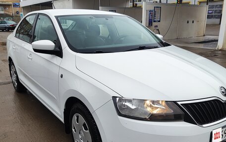 Skoda Rapid I, 2014 год, 900 000 рублей, 3 фотография