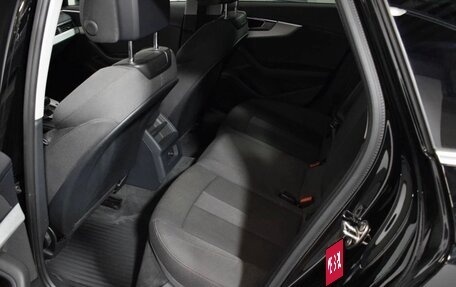 Audi A4, 2019 год, 3 500 000 рублей, 12 фотография