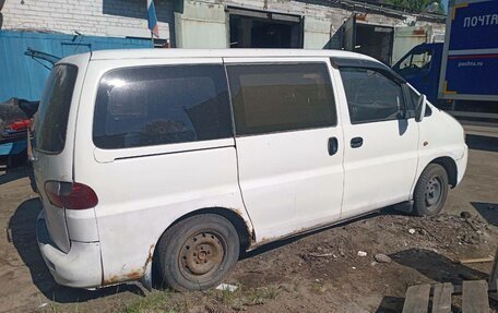Hyundai H-1 II рестайлинг, 2000 год, 170 000 рублей, 5 фотография