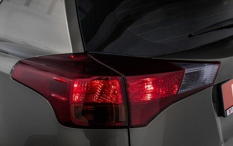 Toyota RAV4, 2013 год, 1 999 000 рублей, 23 фотография