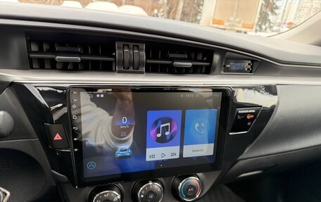 Toyota Corolla, 2015 год, 1 360 000 рублей, 10 фотография