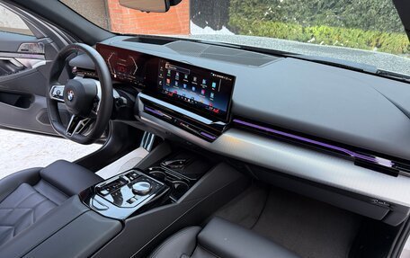 BMW 5 серия, 2024 год, 7 700 000 рублей, 18 фотография