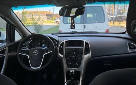 Opel Astra J, 2010 год, 642 000 рублей, 6 фотография