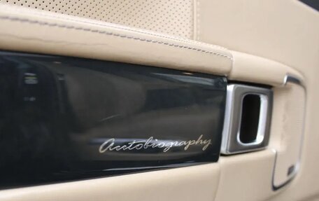 Land Rover Range Rover III, 2011 год, 2 000 000 рублей, 11 фотография