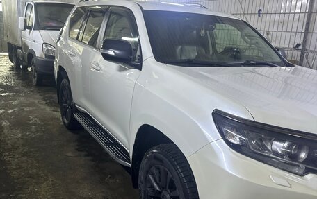 Toyota Land Cruiser Prado 150 рестайлинг 2, 2020 год, 5 200 000 рублей, 2 фотография