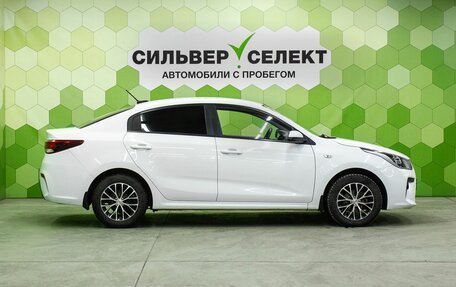 KIA Rio IV, 2018 год, 1 300 000 рублей, 8 фотография